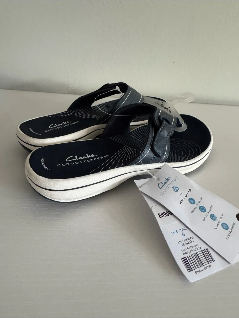 Clarks Cloudsteppers Black and White Thong Sandals